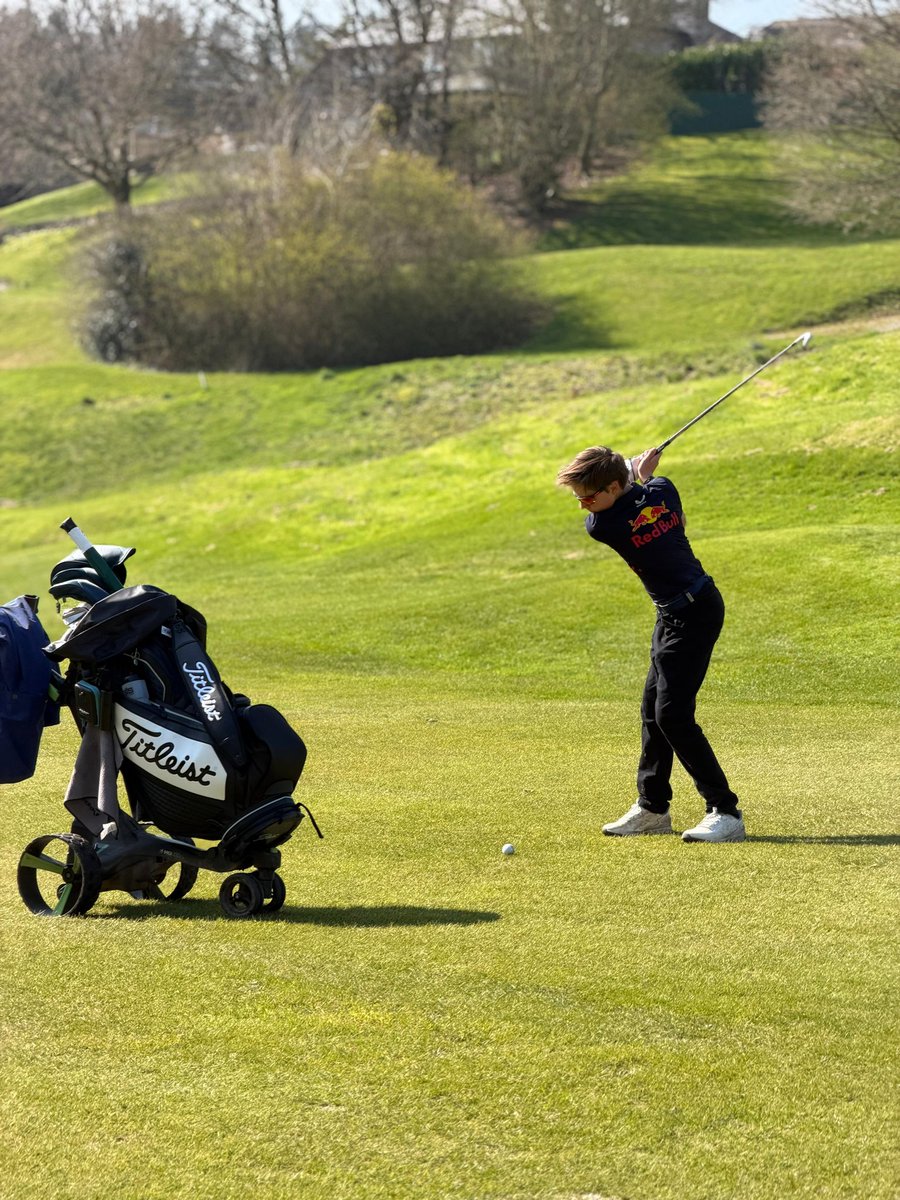 PinkClo48635561's tweet photo. Wonderful Nicklaus Course @StMellion #lovegolf ⛳🏌️ #juniorgolf #golfer #Golf https://t.co/zthKJKvmNc
