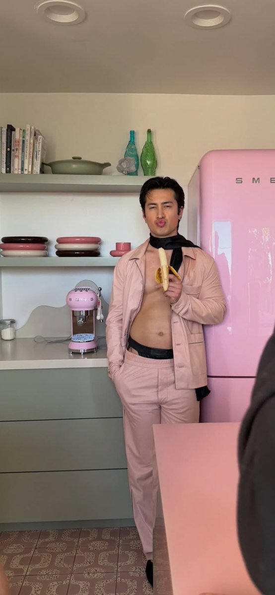 sofía ★ tweet media