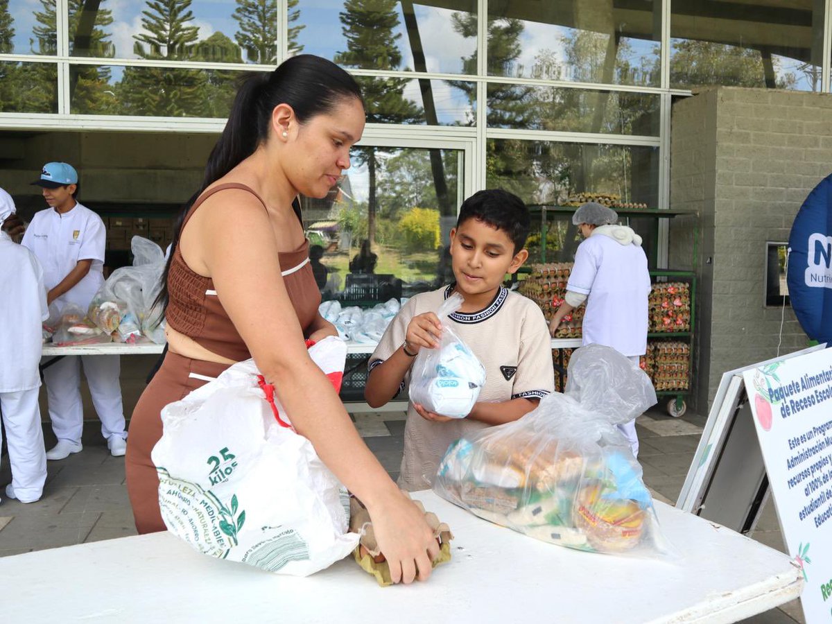 nutriceres's tweet photo. Cada entrega cuenta una historia de cuidado y compromiso.

El Paquete Nutricional Vacacional ya está llegando a manos de nuestros estudiantes, acompañando su alimentación y respaldando su camino en la educación. https://t.co/6tcXxSMtnW