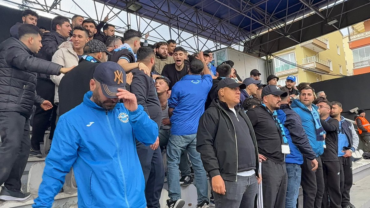 Kor kor ateşlerde yandık
Çok uslandık
Çok uslandık
Usanmadık!

#ŞimşeklerGrubu | Keçiören Deplasmanı