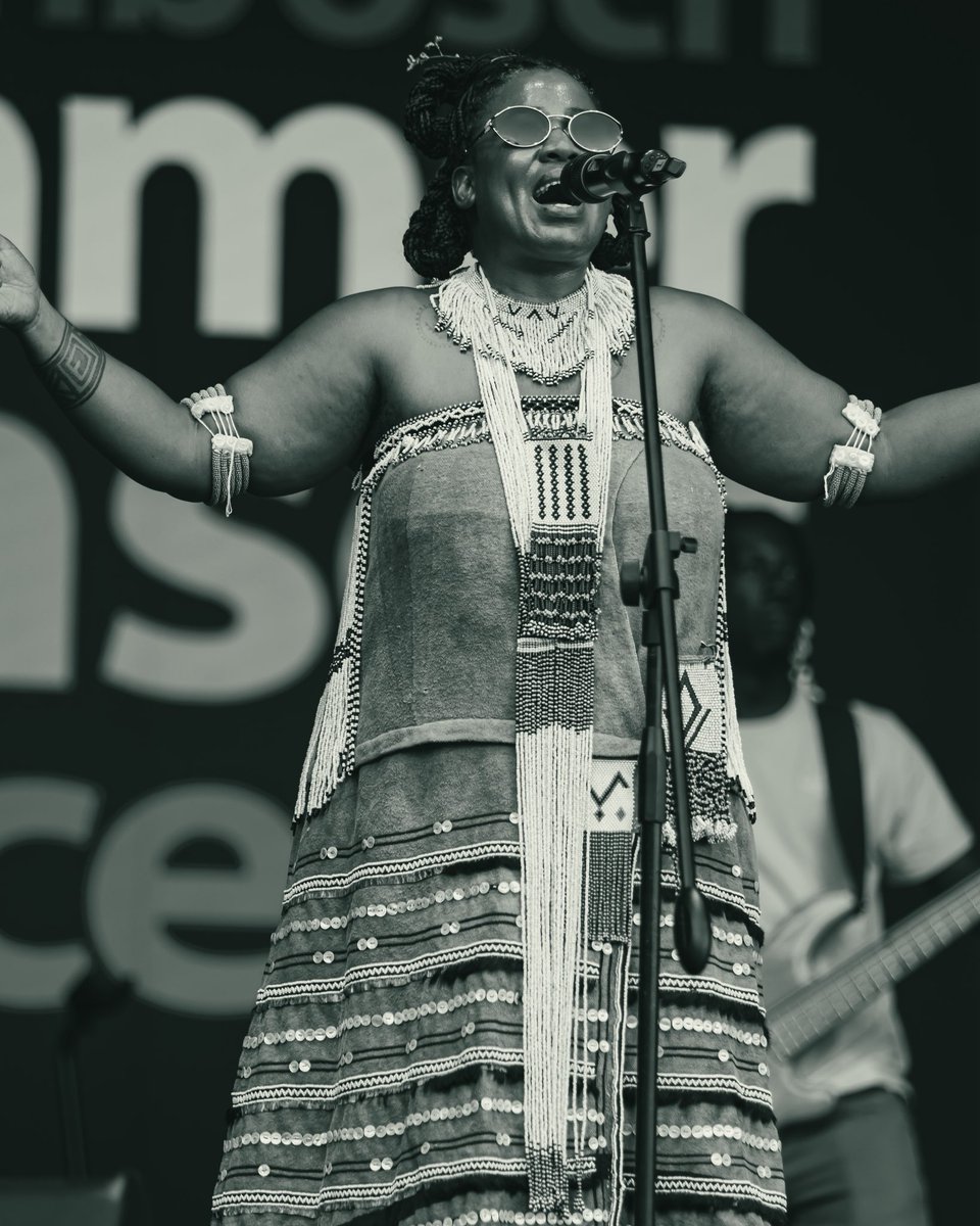 Thandiswa Mazwai tweet media