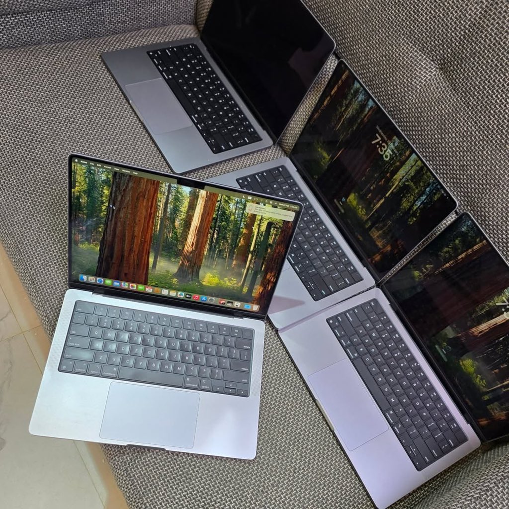 BravoGadgetsHQ's tweet image. Foreign Used Macbook Pro M1 Pro 2021
512GB SSD / 16GB RAM
14"inch Built in Liquid Retina XDR | Touch ID
₦1,250,000

#MacBookProM1Pro #MacBookPro2021 #MacBook14inch #MacBookNaija #AppleNigeria #MacBookForSale #AppleLaptop #MacBookDeals #LagosGadgets #IkejaGadgets #ComputerVillage