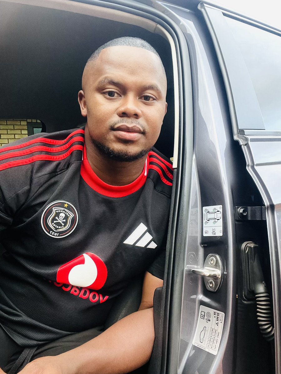 Sir Pitso Jingles tweet media