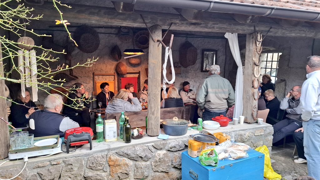 Robert Širola tweet media