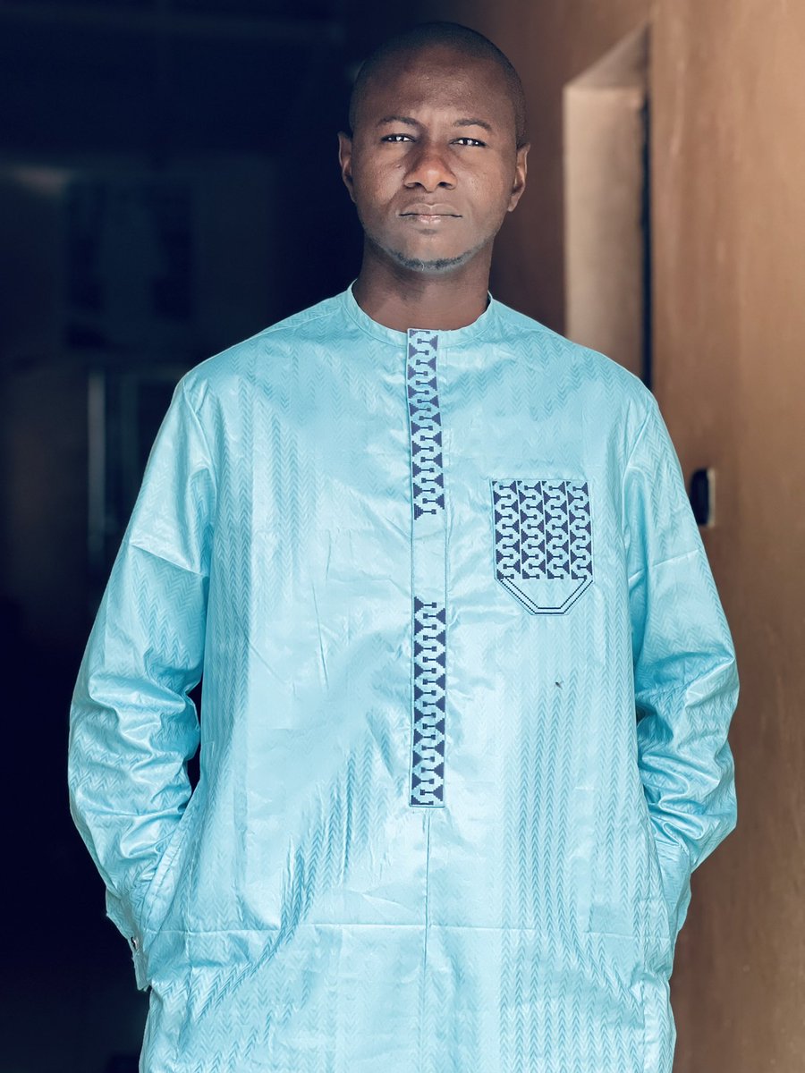 Bonne fête à tous et à toutes. Qu’Allah exauce nos prières et accepte notre jeûne.
Bal na la aq. Bal ma aq 
Amine Ya Rabi
Dëwënëti !