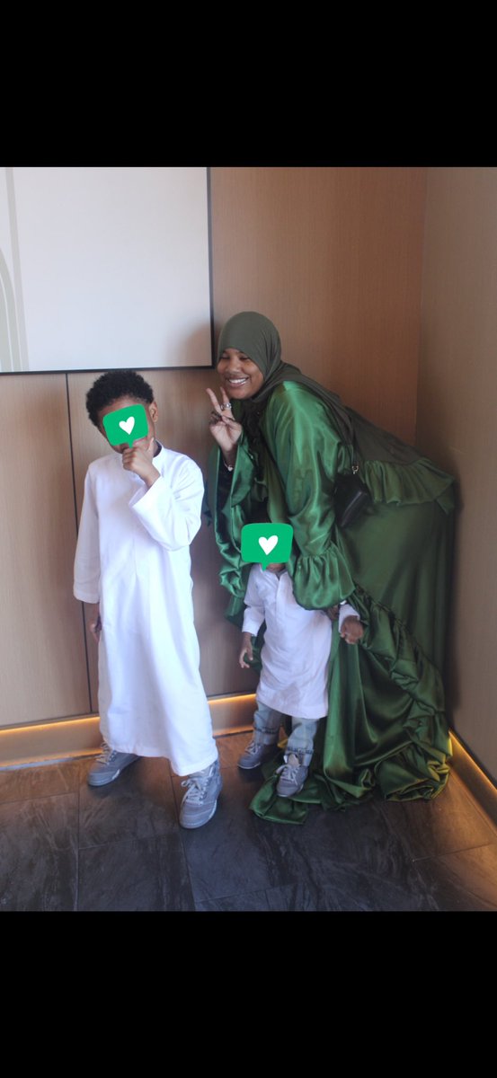 1Namirahh's tweet photo. Eid Mubarak from my family to you n yours.. https://t.co/WgB48pkNBu