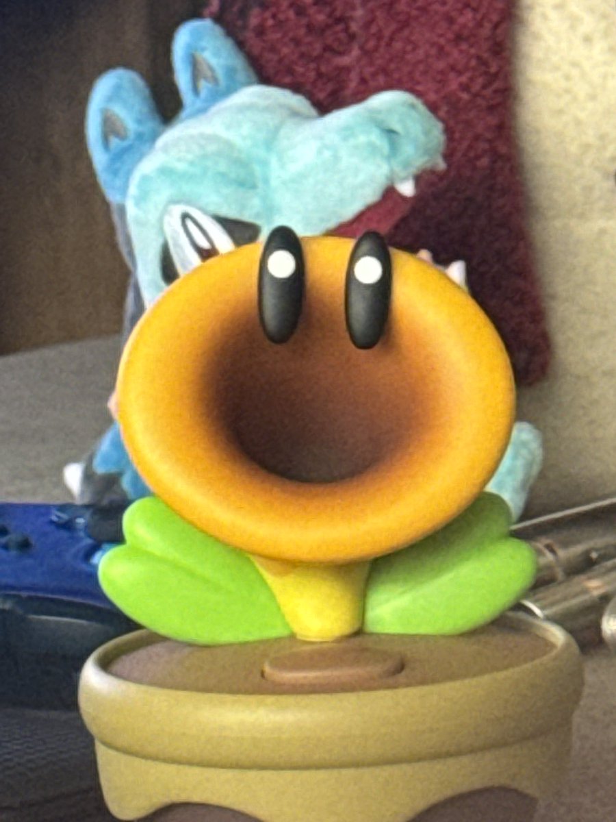 ZeRoyalBubbles's tweet photo. He is here https://t.co/TdHkOU7Rbt