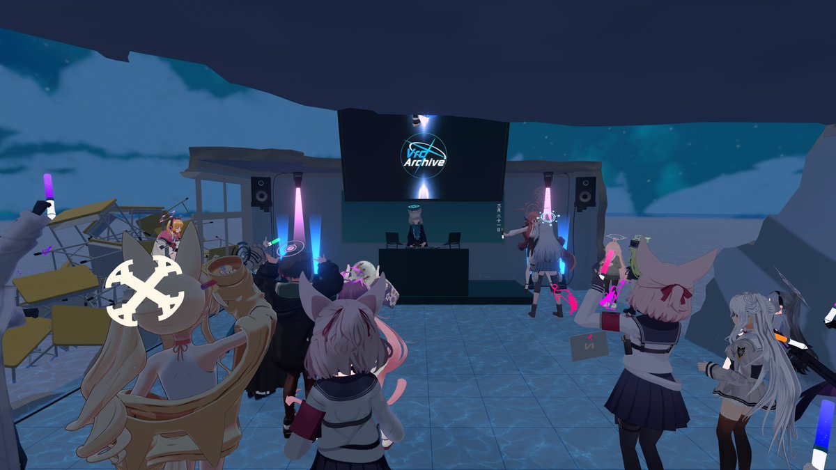 VRC Archive tweet media