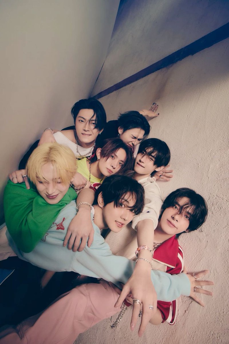 enhypen is 7!🧡 tweet media