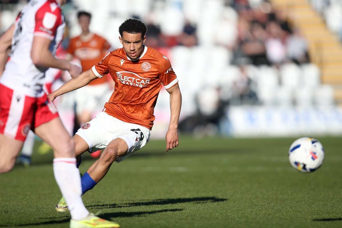 Reading FC tweet media