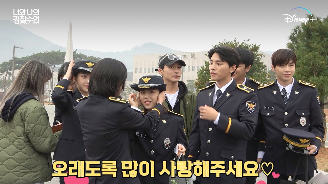 220322 너나경 / 디즈니+인스타그램
🔗instagram.com/p/CbZh1VSLFdf

무엇보다 찬란했던 청춘들의 이야기🌸