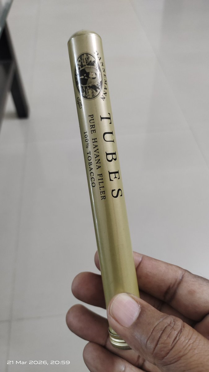 JD ജെ. ഡി. tweet media