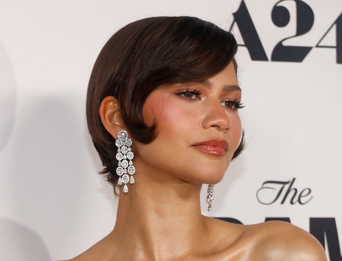 zendaya daily tweet media