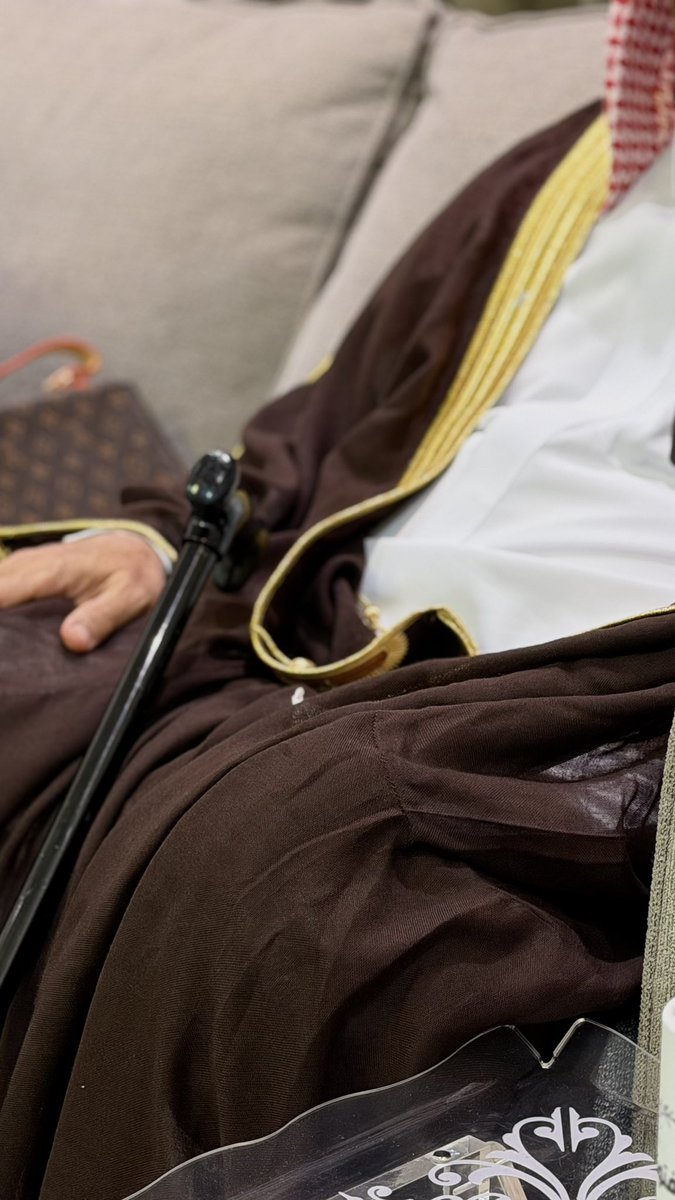 النُّور tweet media