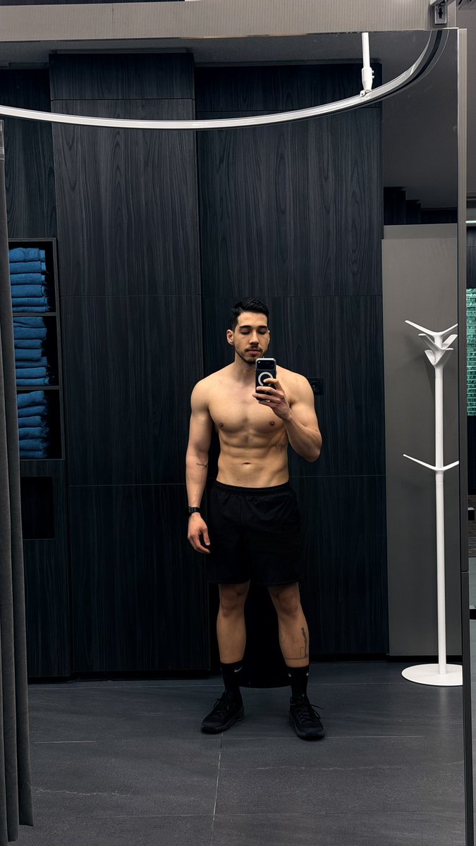 مربی فیتنس tweet media