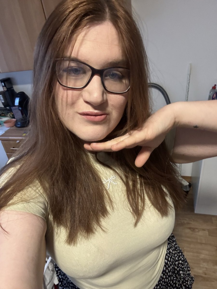 laurii💛🧸 tweet media