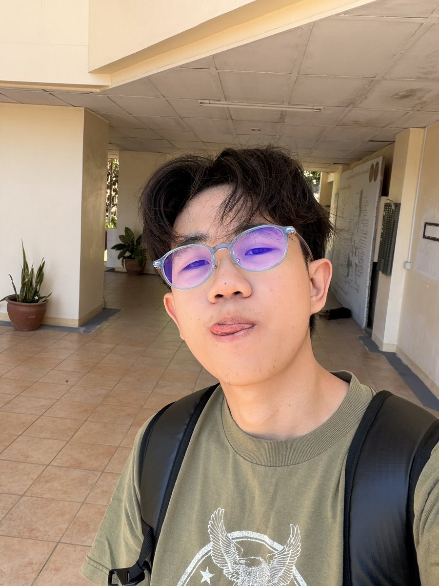 mackeeefrfr's tweet photo. long time no post haha https://t.co/zSiBs0LklF