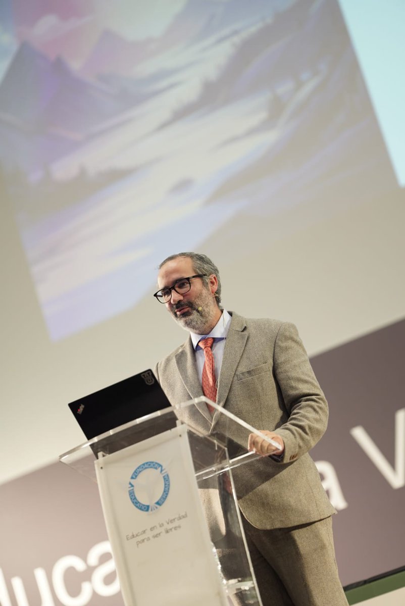 Fundación Educatio Servanda tweet media