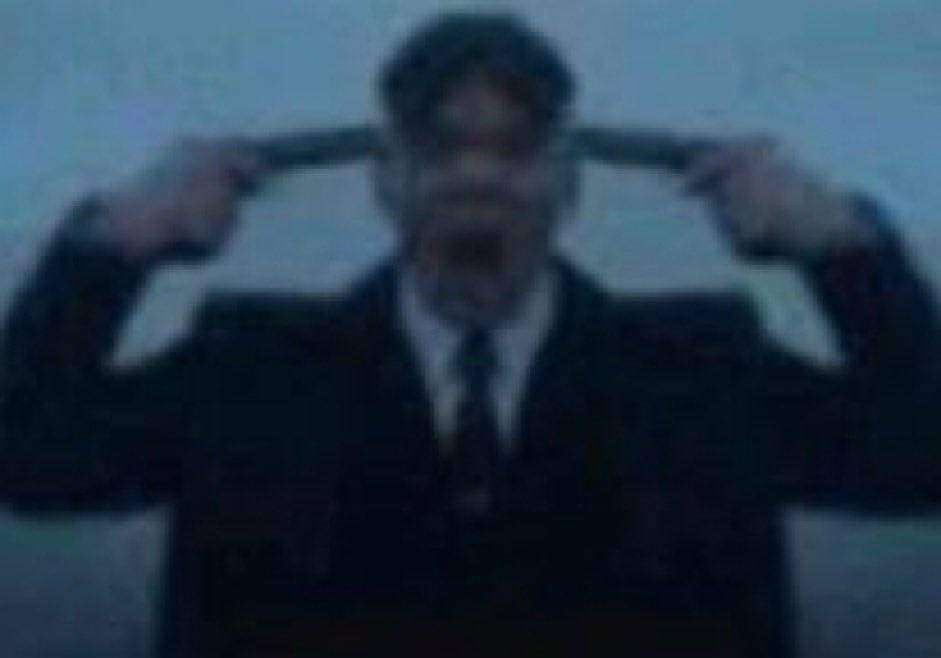 Ella me llama tweet media