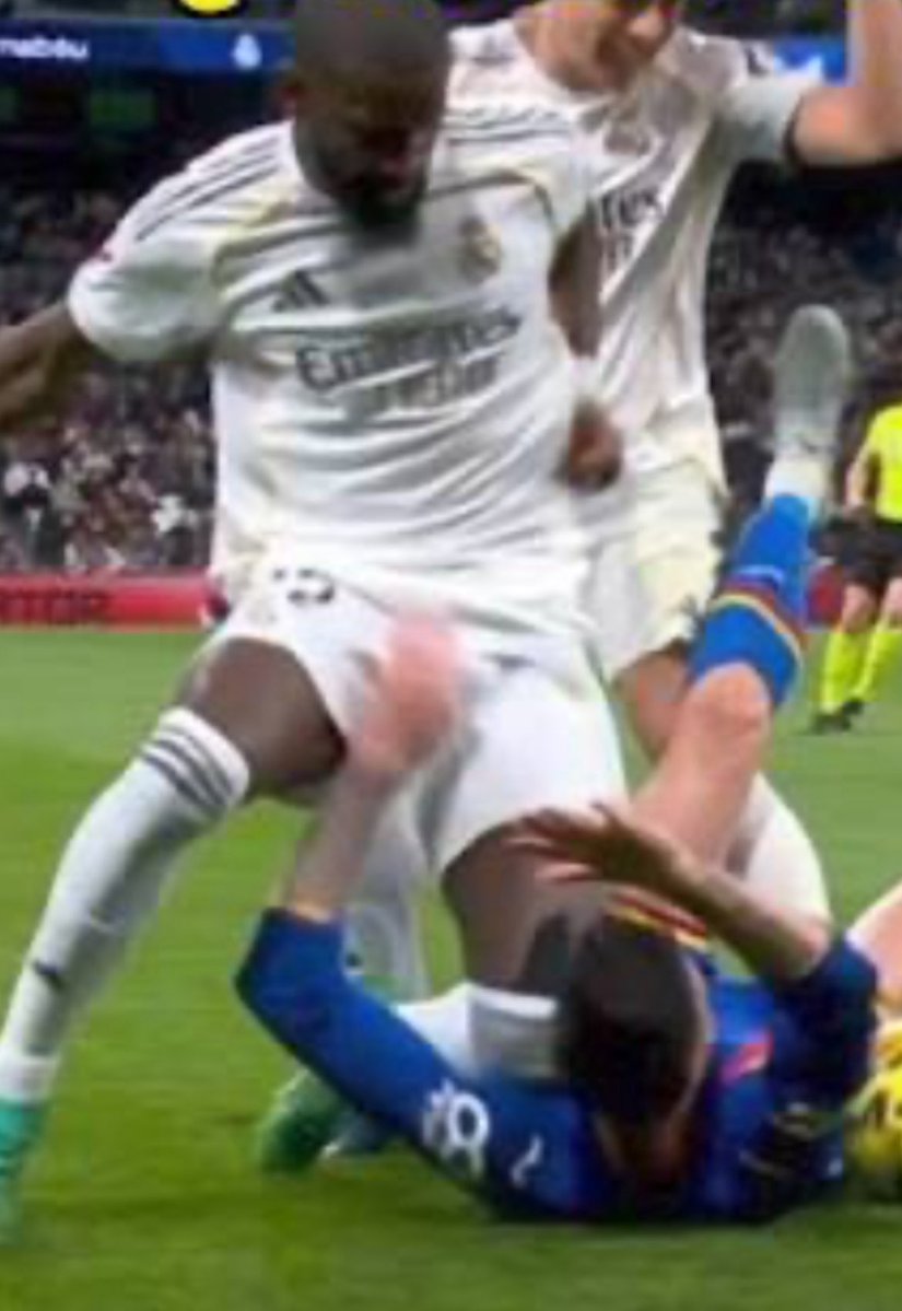 SangCuler💙❤️ tweet media