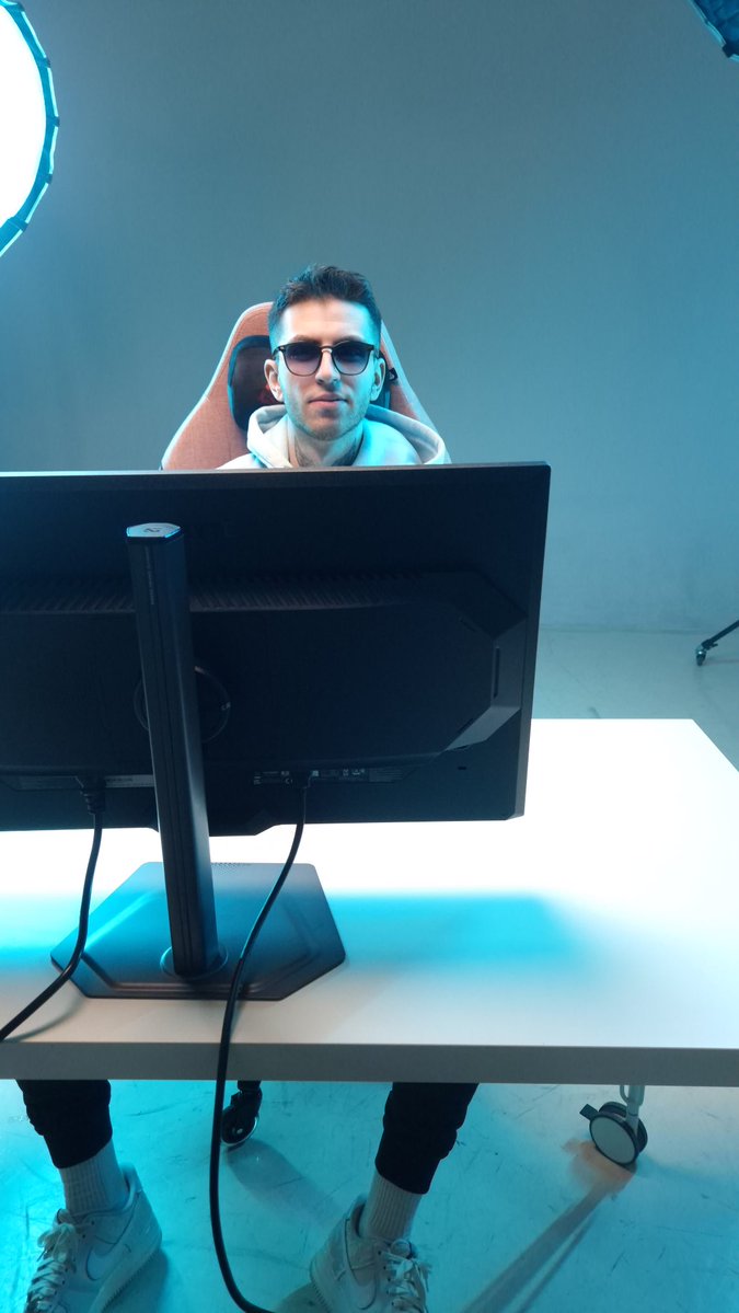 Can "Cizzx" Pars tweet media