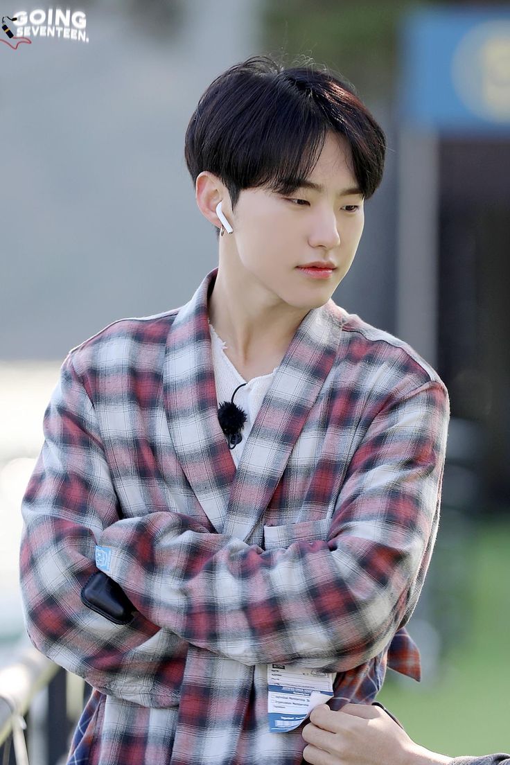 hourly hoshi tweet media