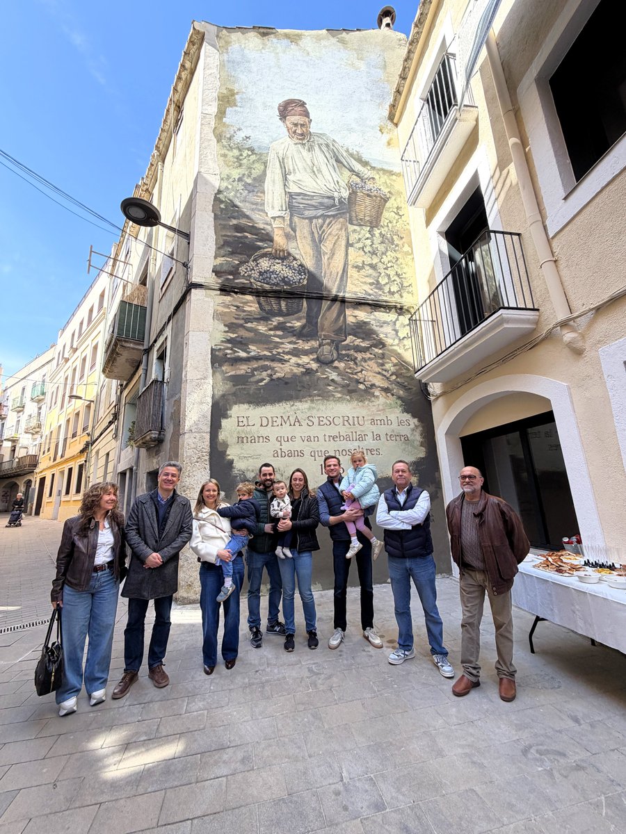 Maria Rosa Ferré Galimany 🌸 tweet media