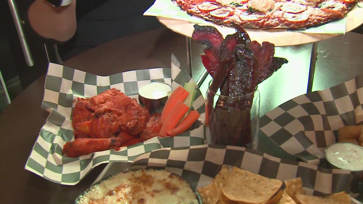 WGN TV News tweet media