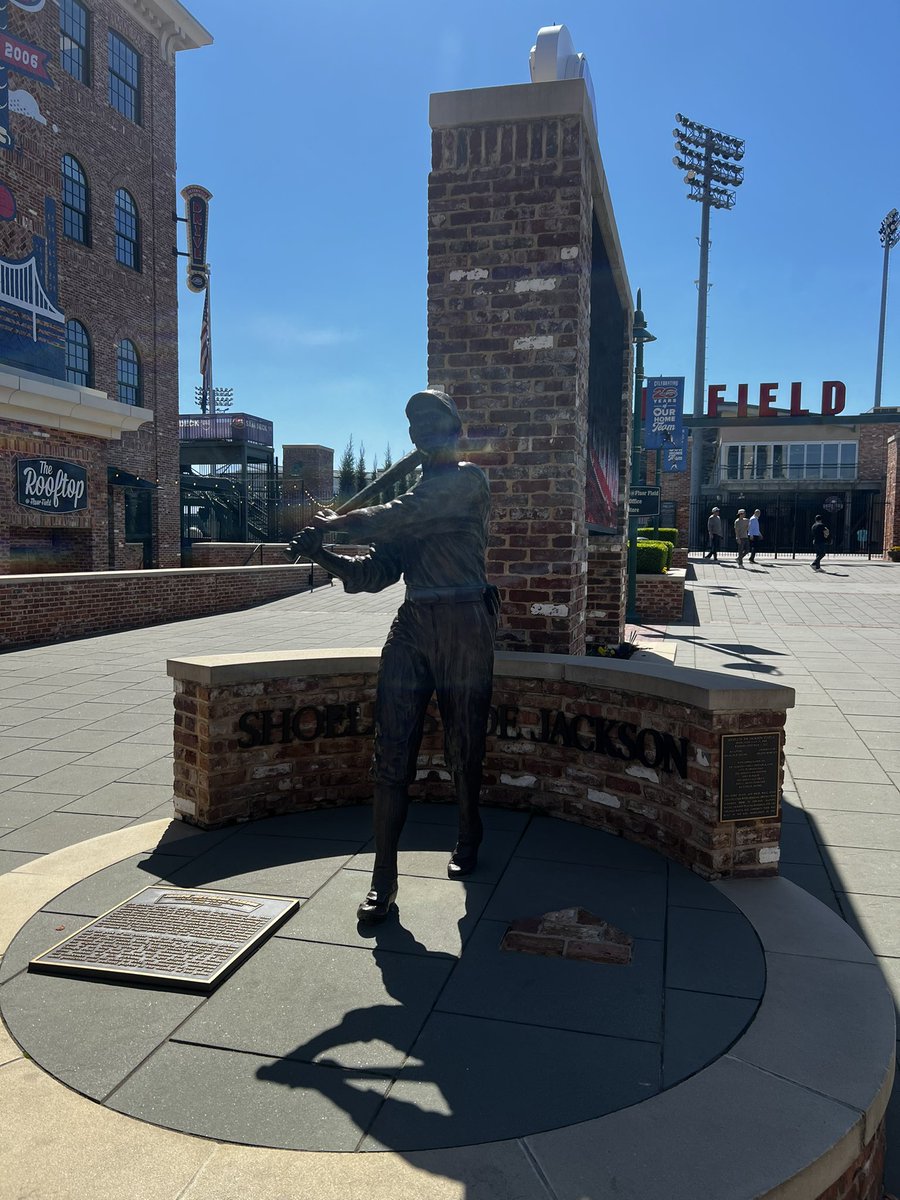 Deon Thomas tweet media