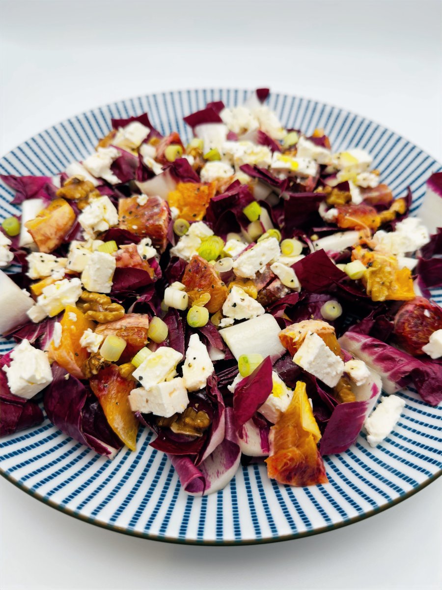 IneintheKitchen's tweet image. This is “just a salad”… until it isn’t 😏

Radicchio + blood orange + feta + 
walnuts = dangerously good.

Try it with pineapple 🍍

#InesKitchen #SimpleFood 
#HomeCooking

wix.to/mJnVduC
