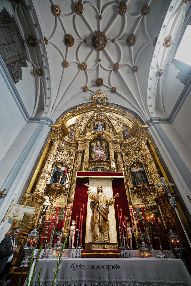VirCuevas79's tweet photo. Solemne Besapie, en honor a Jesús en su Última  Cena de Valladolid 

#Curesma 
#cuaresma26 
#valladolid https://t.co/BWUGbIWUoR