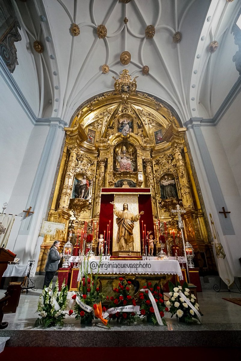 VirCuevas79's tweet photo. Solemne Besapie, en honor a Jesús en su Última  Cena de Valladolid 

#Curesma 
#cuaresma26 
#valladolid https://t.co/BWUGbIWUoR