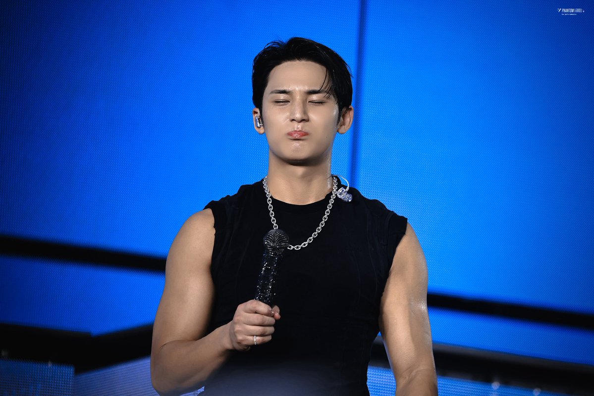 𝐏𝐡𝐚𝐧𝐭𝐨𝐦 𝟒𝟎𝟔 tweet media