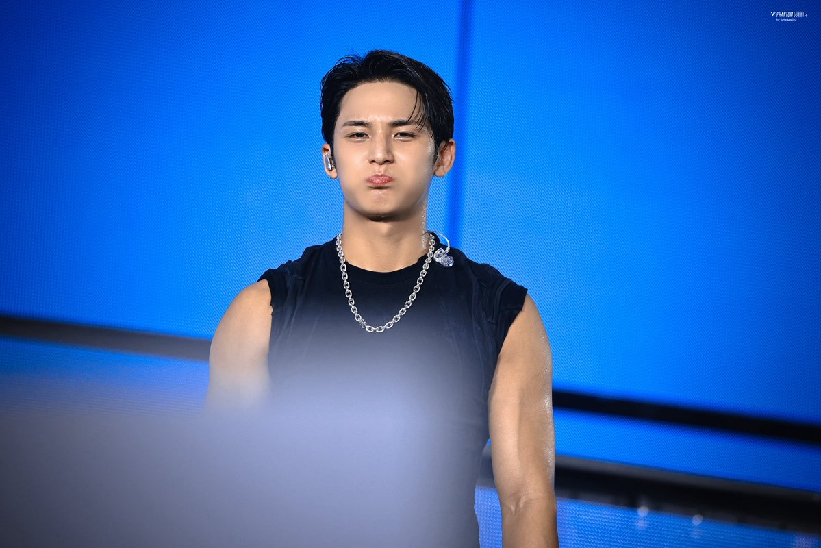 𝐏𝐡𝐚𝐧𝐭𝐨𝐦 𝟒𝟎𝟔 tweet media