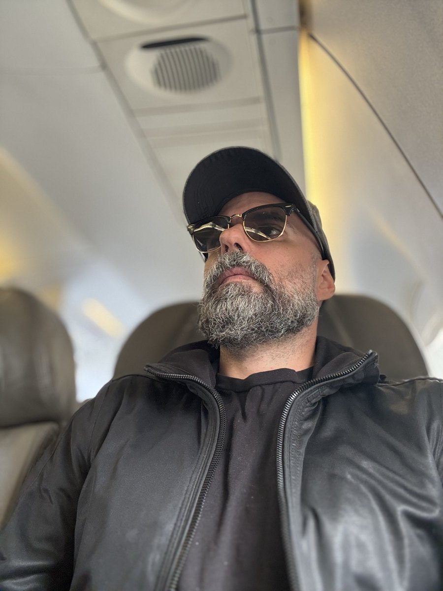 jacson_real's tweet photo. ✈️ https://t.co/aYYGqzeWMC