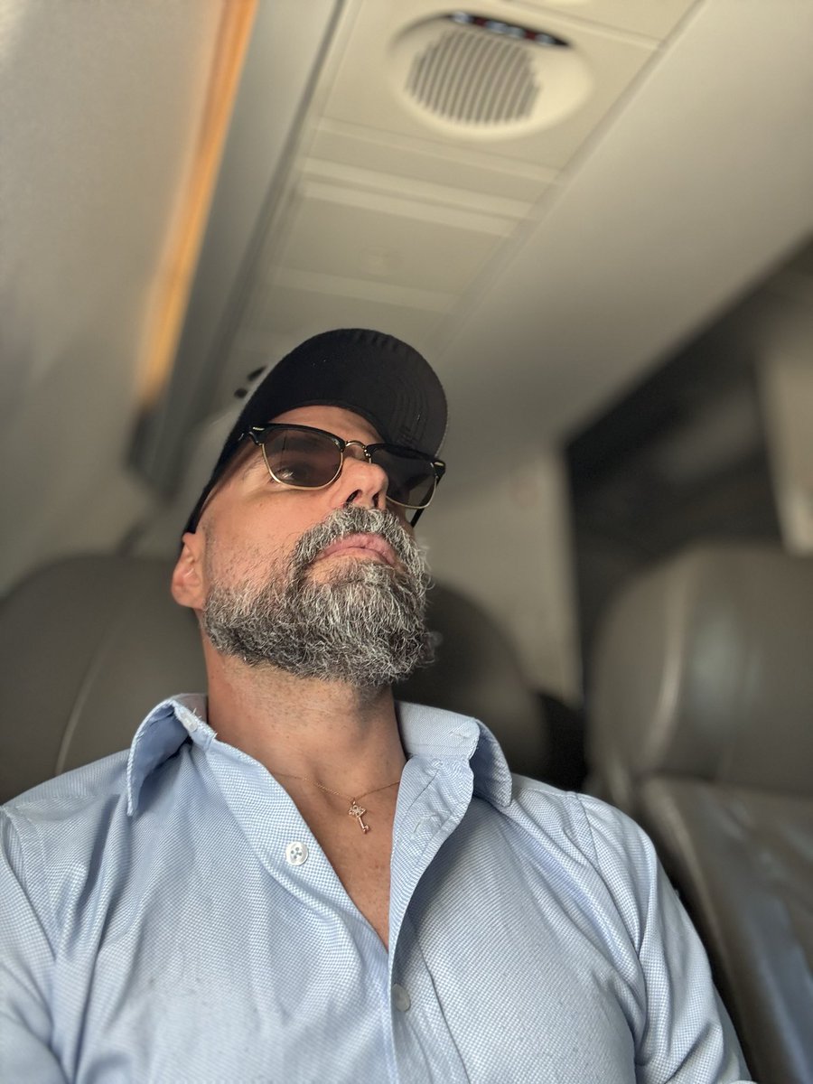 jacson_real's tweet photo. ✈️ https://t.co/wQExKfr3g7