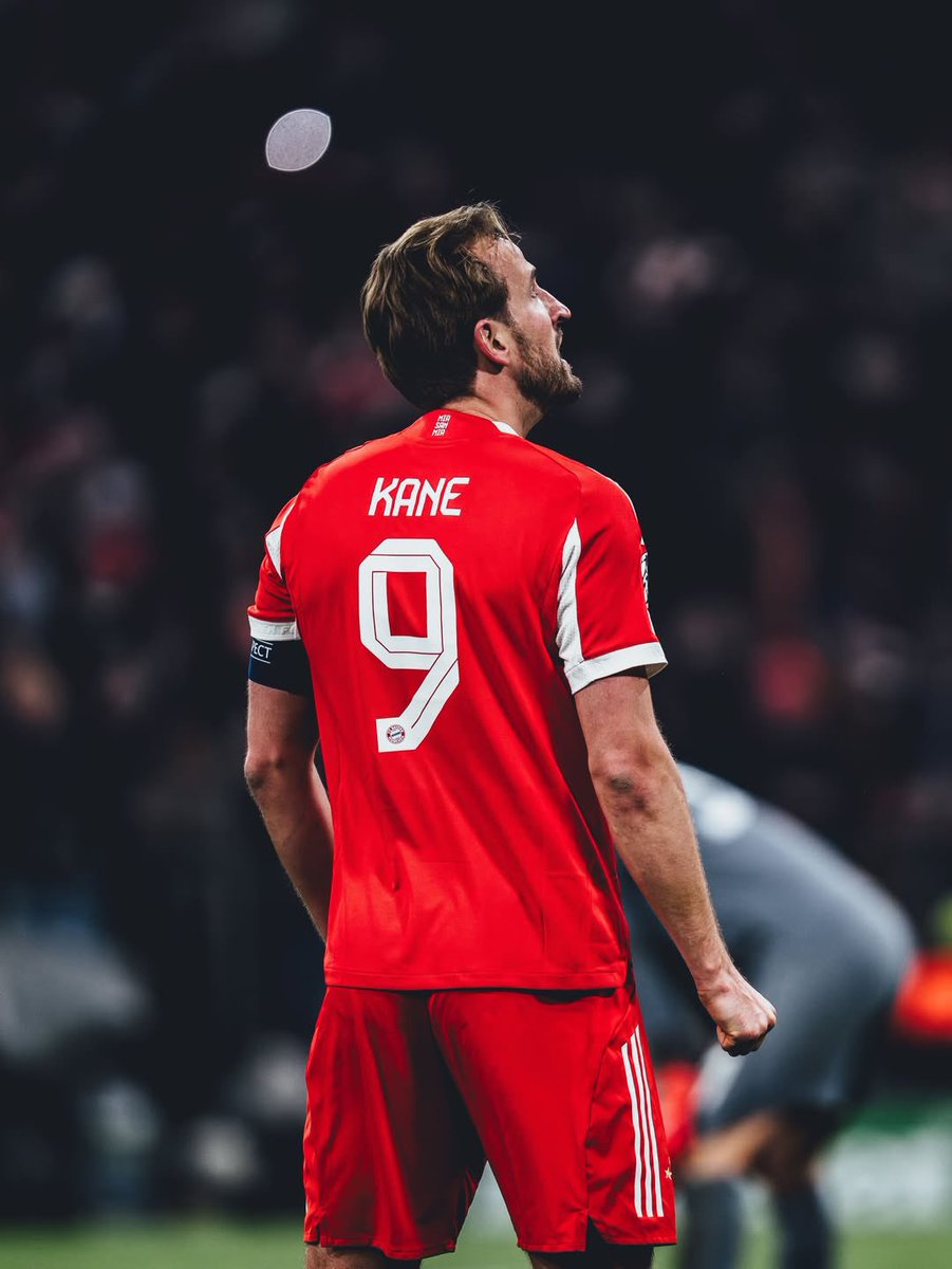 Raumdeuter. ⁷ ⁷🇸🇮 tweet media