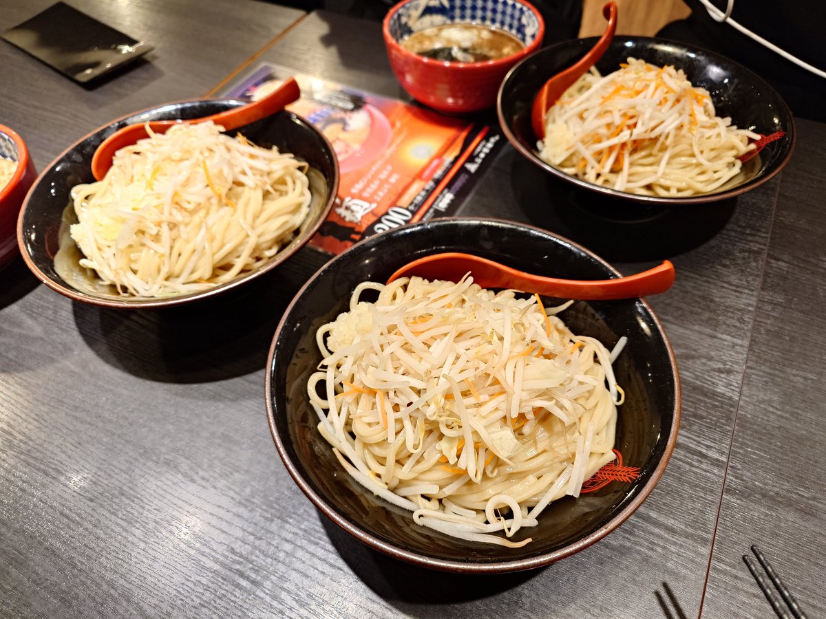 立秋☄️M3春お-24ab🎹自作シンセver2発送準備中 tweet media