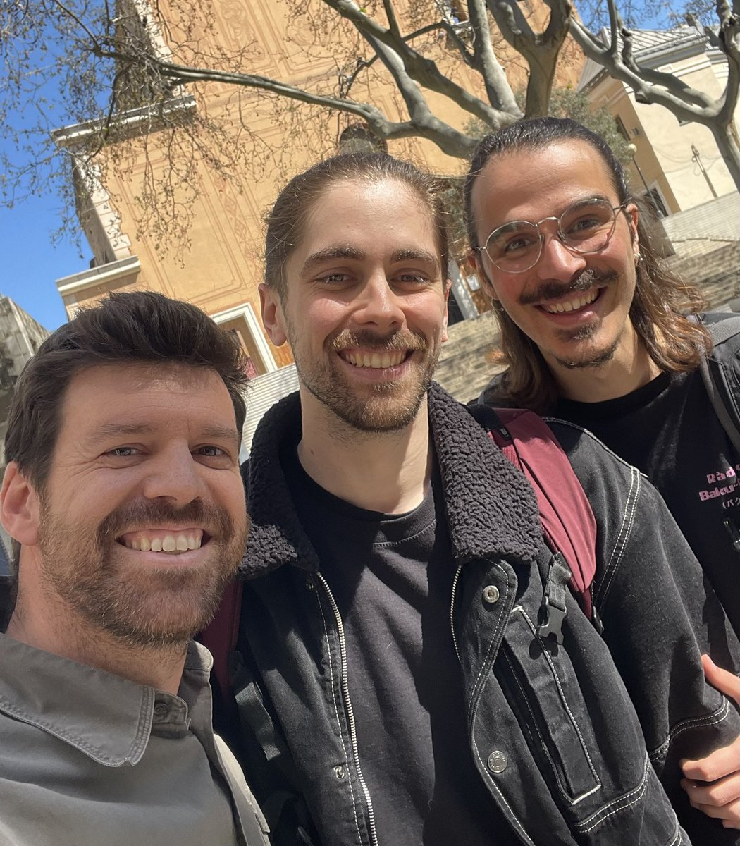 Freaks and Bits tweet media