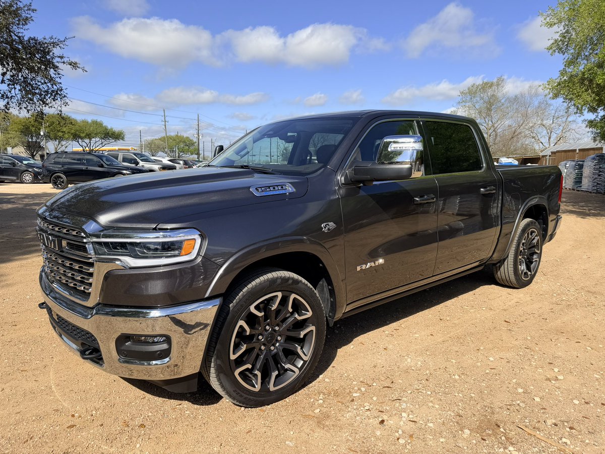 Zerin Dube tweet media