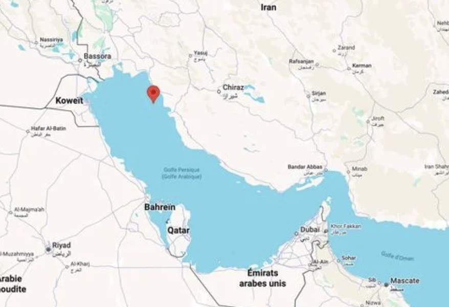 Des porte-hélicoptères, des groupes de parachutistes et des navires amphibies feraient route vers le détroit d'Ormuz. Parmi les hypothèses sérieuses,  le président Trump pourrait déployer des troupes en Iran et s'emparer de l'île de Kharg dans le golfe persique pour contraindre