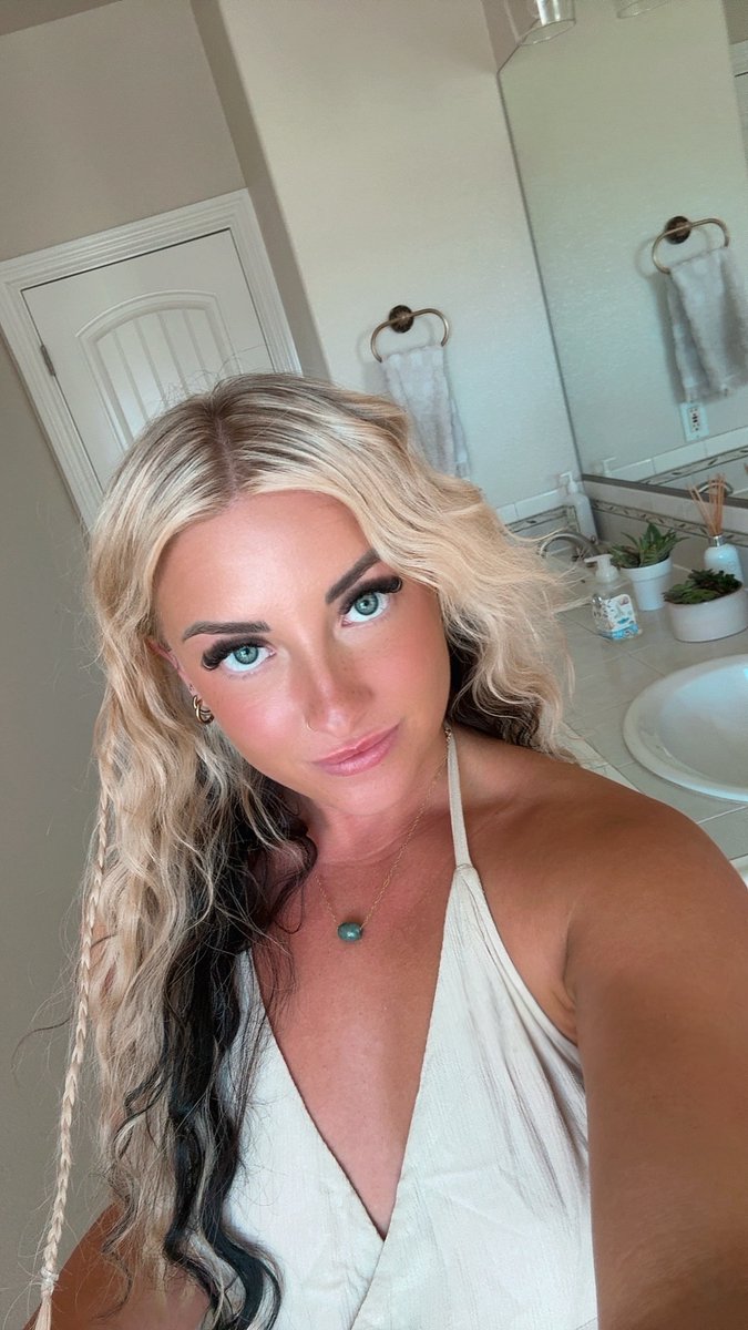 Arizona Mae tweet media