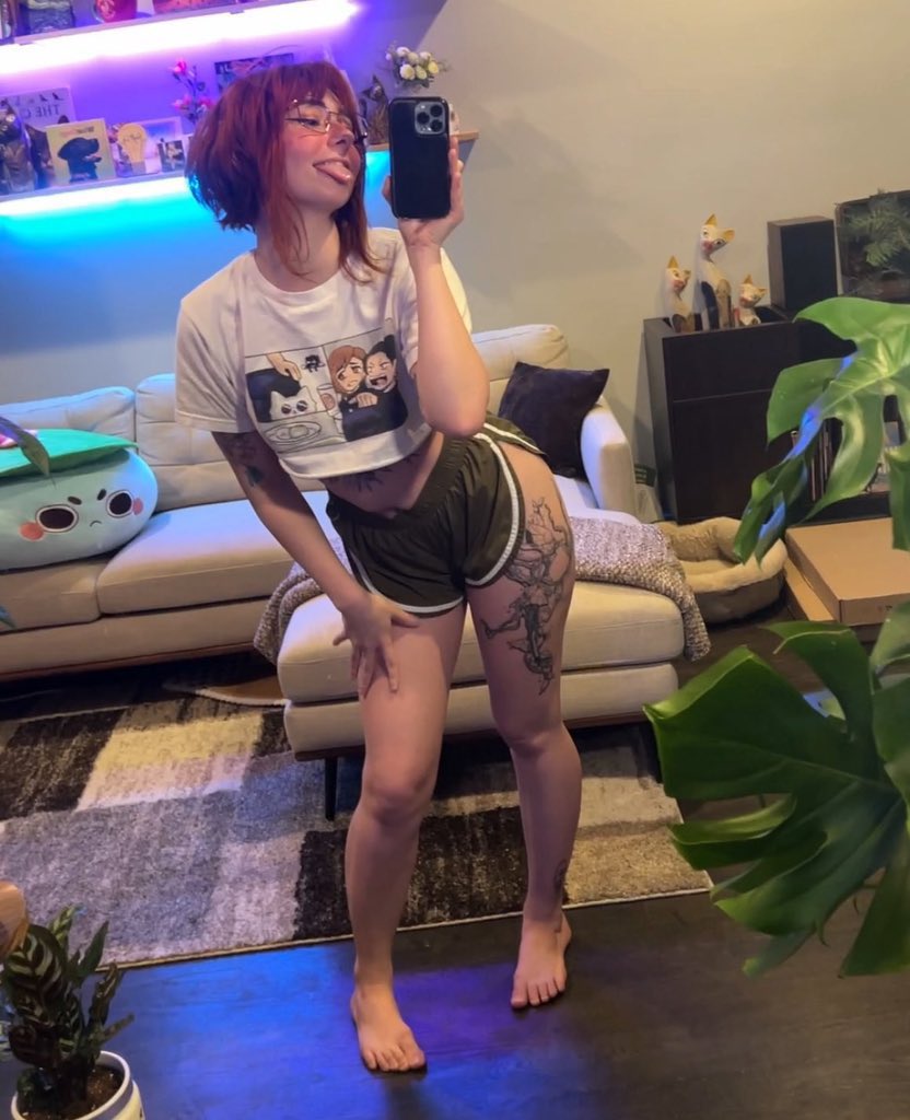 Rooshi ✨ tweet media