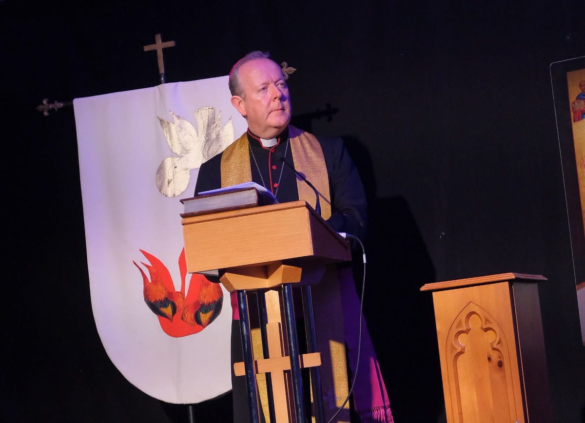 CatholicChapQUB's tweet photo. Grateful to be taking part in the Congress on Youth, Family and Faith in the Archdiocese of Armagh this weekend.

Encouraging conversations on belonging and supporting young people in faith.

A hopeful moment for our Church — much to build on. 

@ArchbishopEamon 

📷 Liam McArdle https://t.co/8PrU9C40BN