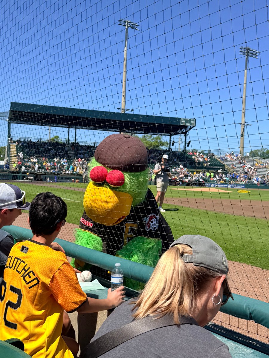 Fat Guys Run tweet media