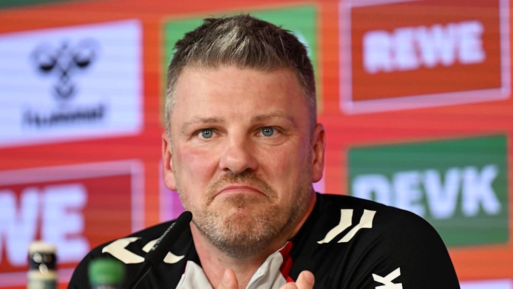 Inside Müngersdorf tweet media