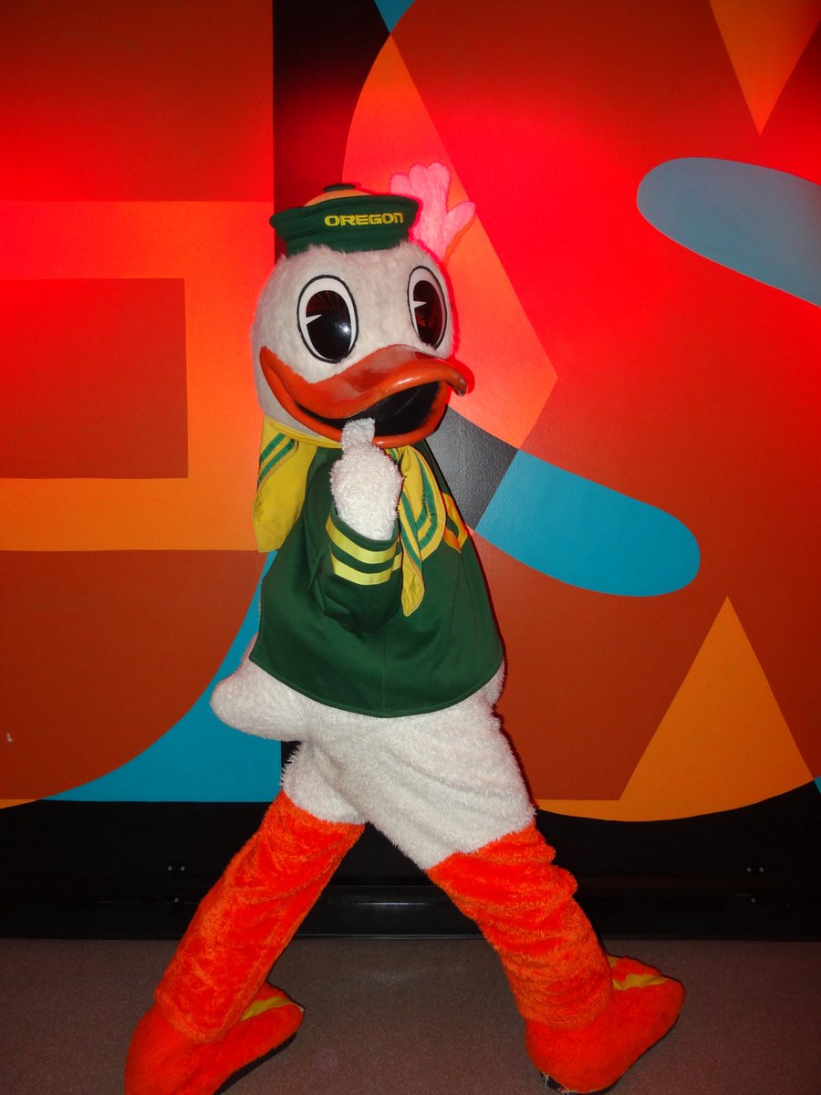 TheOregonDuck's tweet photo. caught a vibe https://t.co/xp5rdQSL6Y