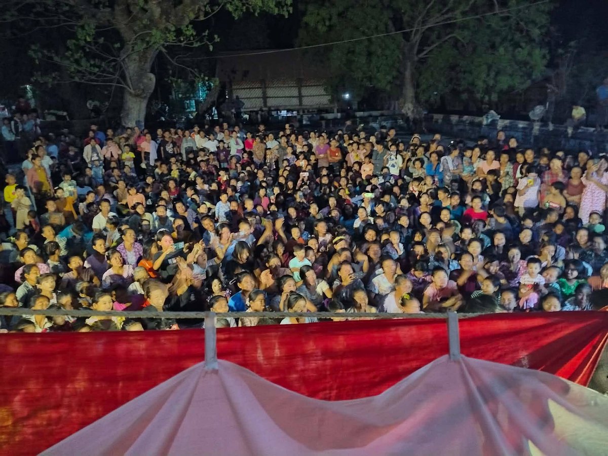 naingnaingaung's tweet photo. One evening in Sagaing Region, the Wetlet Township People Strike Committee held an anti-coup rally with performances and dance. Organized by township educational board members, Pakapha, Paarpha, the educational officer, and local residents.
#SagaingProtest
#2026Mar21Coup https://t.co/ReW0Ccu8py