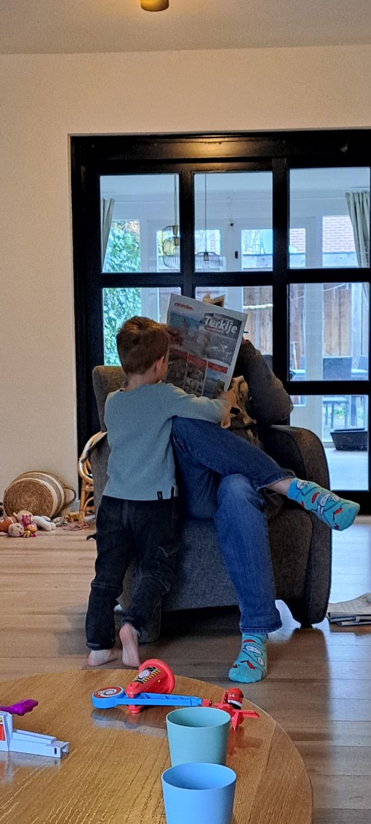 Laurent de Vries tweet media