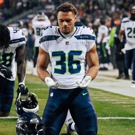 Sus Edwards tweet media